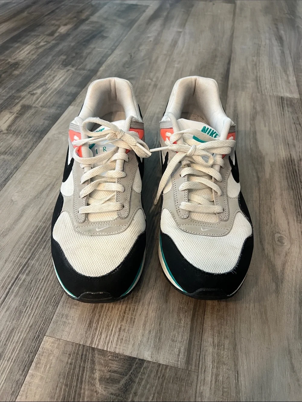 Nike Air Max Correlate | Women’s 12 | White/Teal/Mango/Black